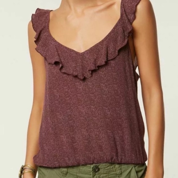 O'Neill Tops - NWT O'Neill Geneva Ruffle Tank MSRP $38 P2P M:17.5 ,L:18.5